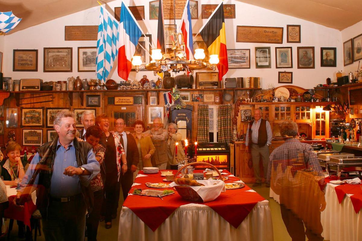 Pension Auf Der Olk Mit Roepertsmuehle Veldenz Esterno foto